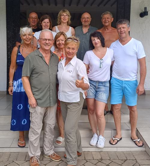 Unsere Hilfsgruppe vor Ort, Ramona, Andrea und Fritz kamen zum unterstützen dazu!