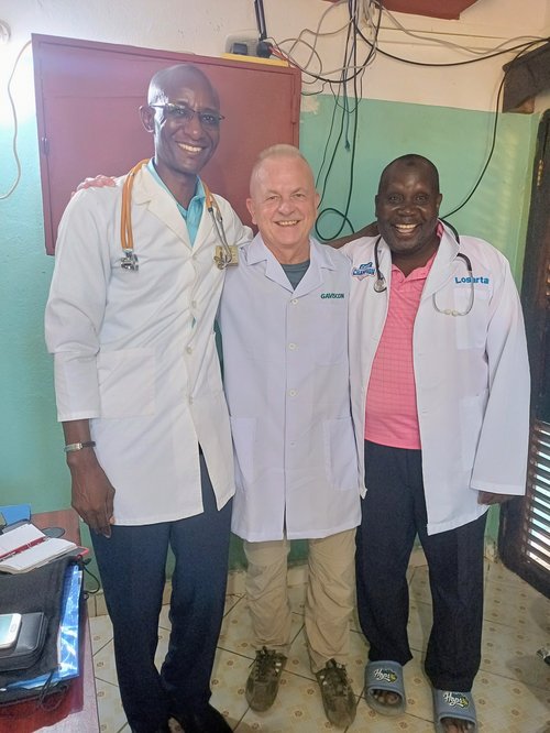 Klinikmitarbeit Bakari Med Clinic